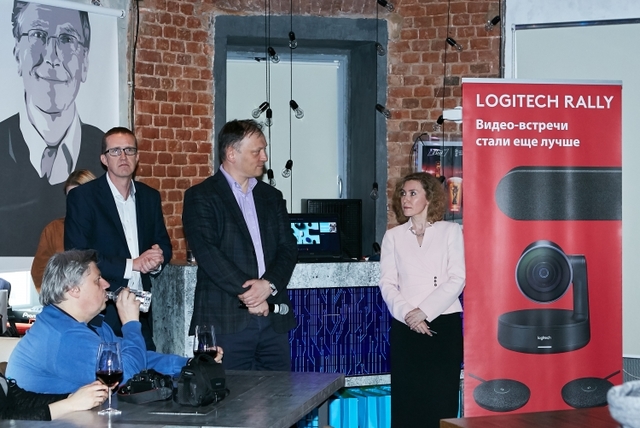 Logitech анонсировала модульную конференц-камеру Rally